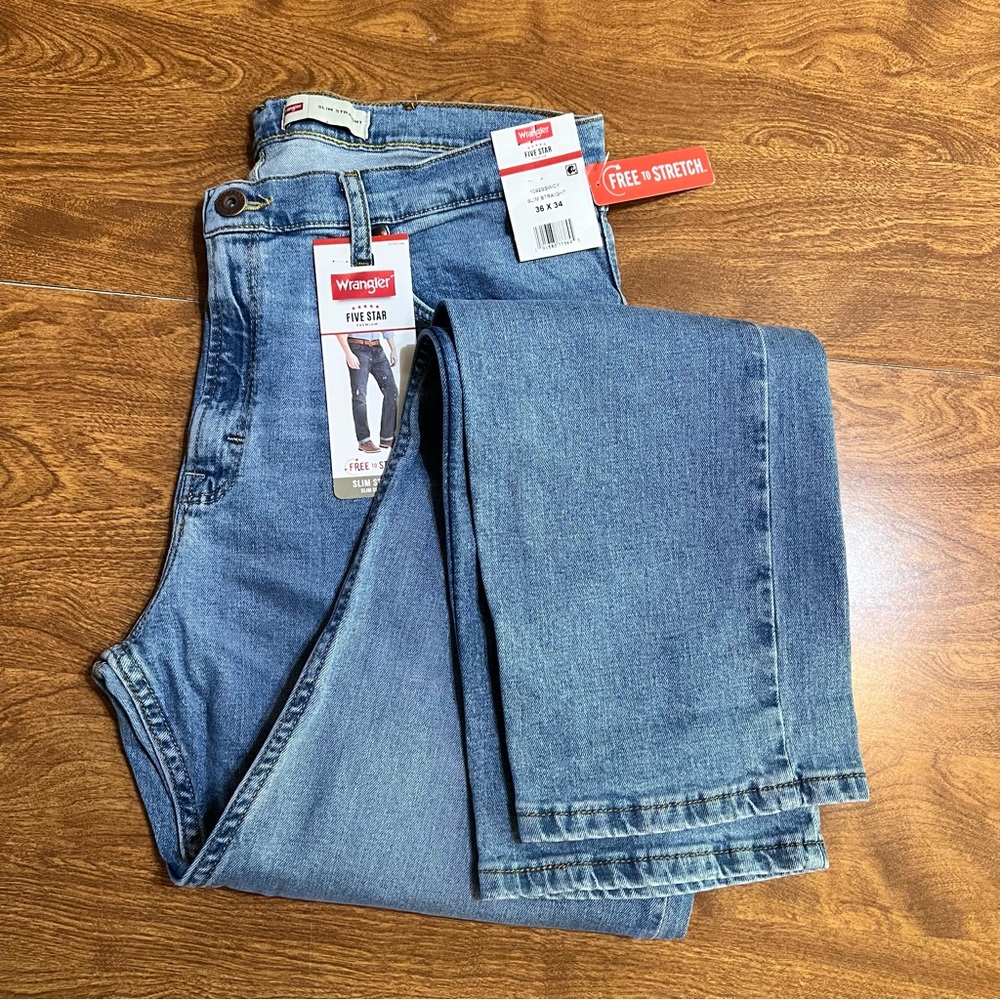 Wrangler NWT Slim Straight Slim Seat & Thigh denim Jeans Mens size 36 x 34